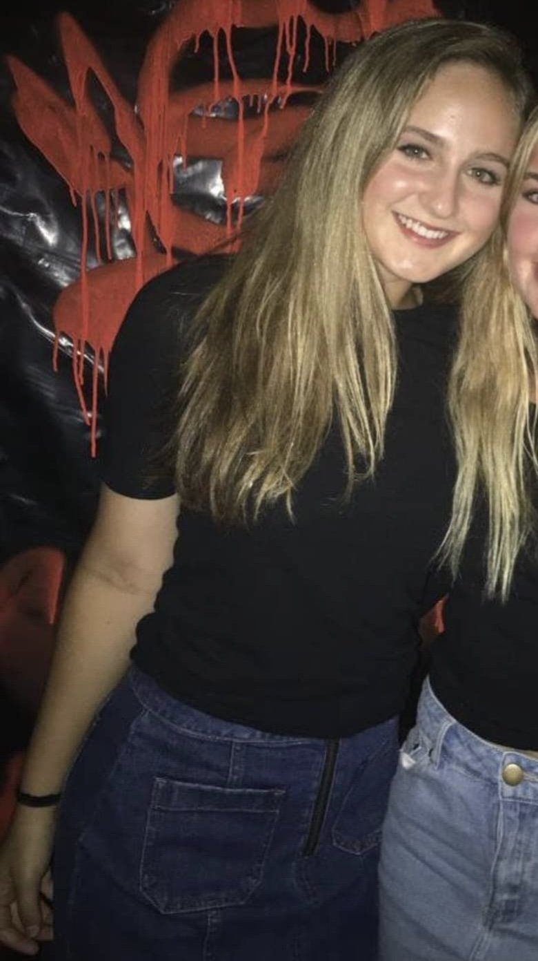 Meine Schwester Sydney's Nacktbilder und A-Loch-Bilder. In welcher Position würdest du sie nehmen?🙏 Keine Grenzen 3