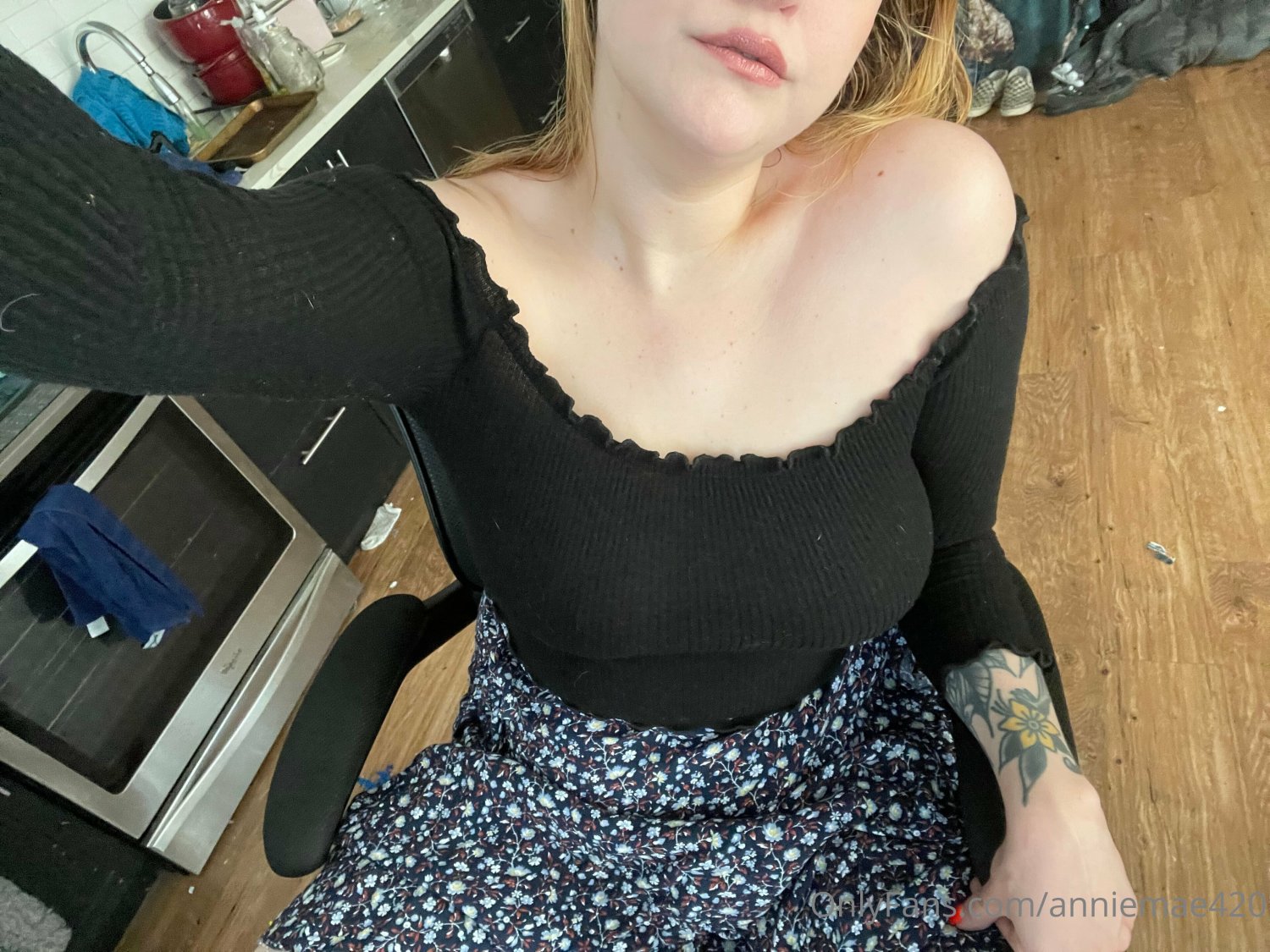 Kalın tatting, snowbunny teasing 43