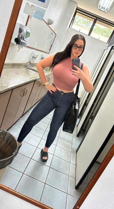 Naughty Brunette Babe in Glasses Ready to Be Fucked Senseless 1