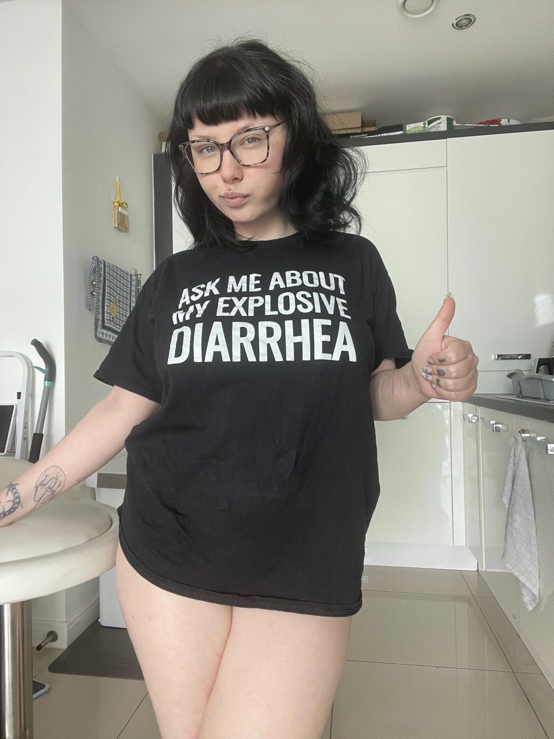 Questa femminuccia goth di internet vuole davvero essere ricattata 4