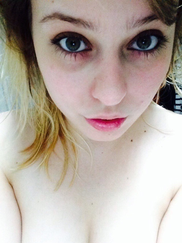 kik Cynti3 exposed 4