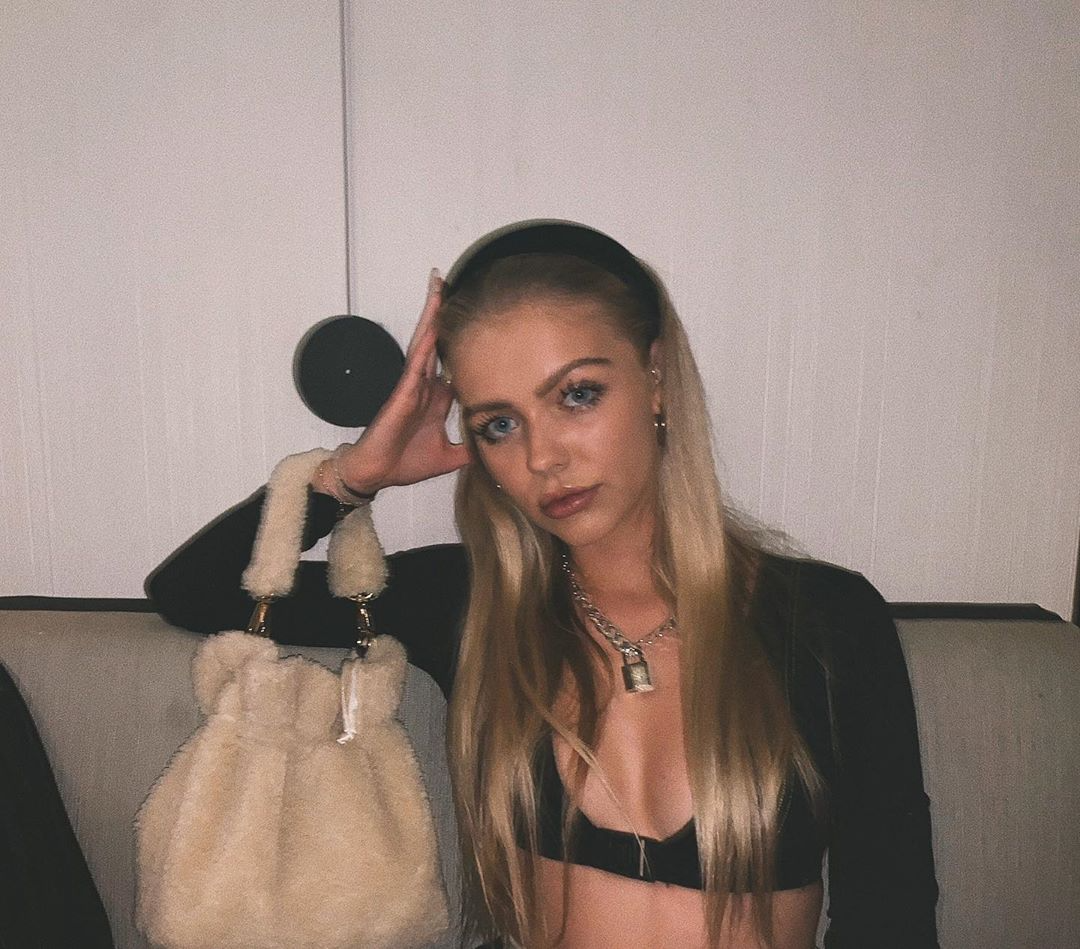 Annika Boron instagram influencer hacked Private viodeo 4