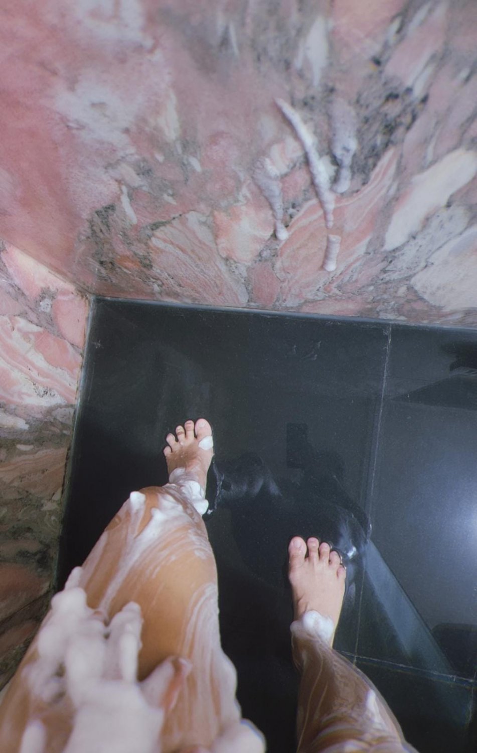 Fucked an Indonesian Migrant maid so much that she forgot Indonesian 28