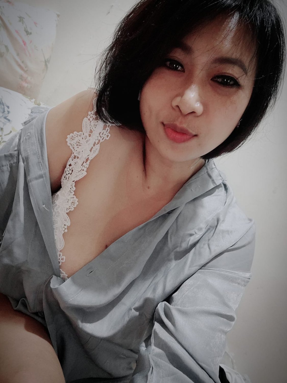 Fucked an Indonesian Migrant maid so much that she forgot Indonesian 32
