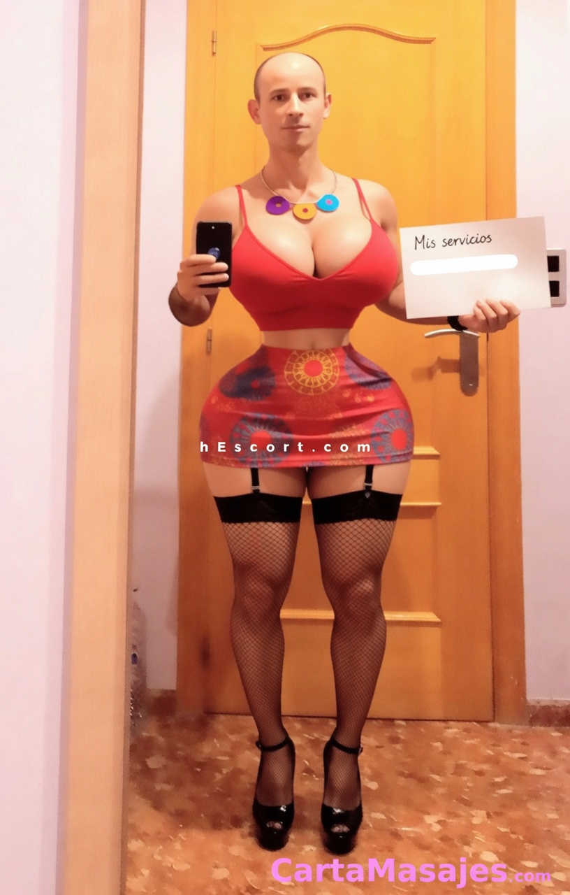 Vicenta la prostituta tetona y culona 8