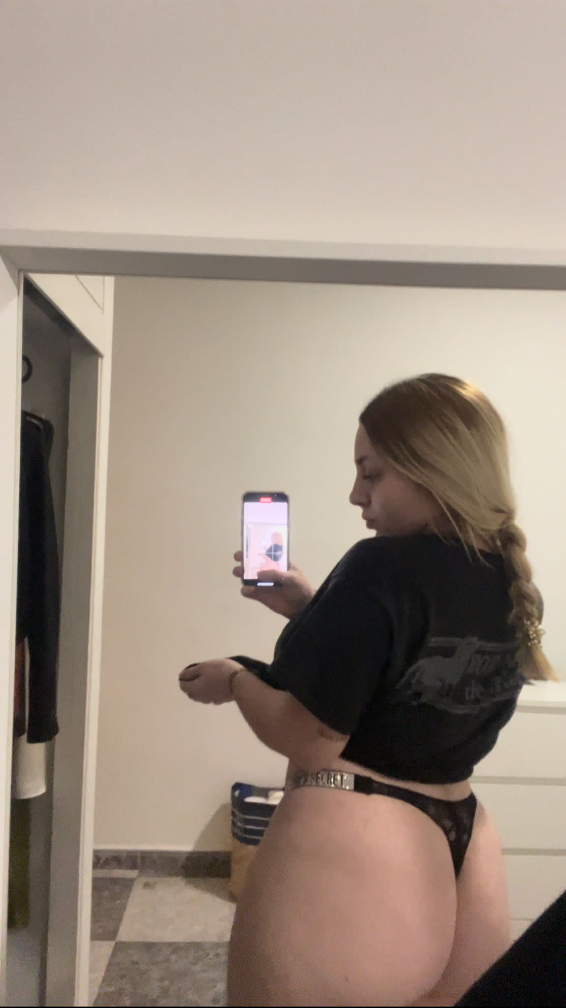 Chubby Italian GF blowjobs 01 part 2