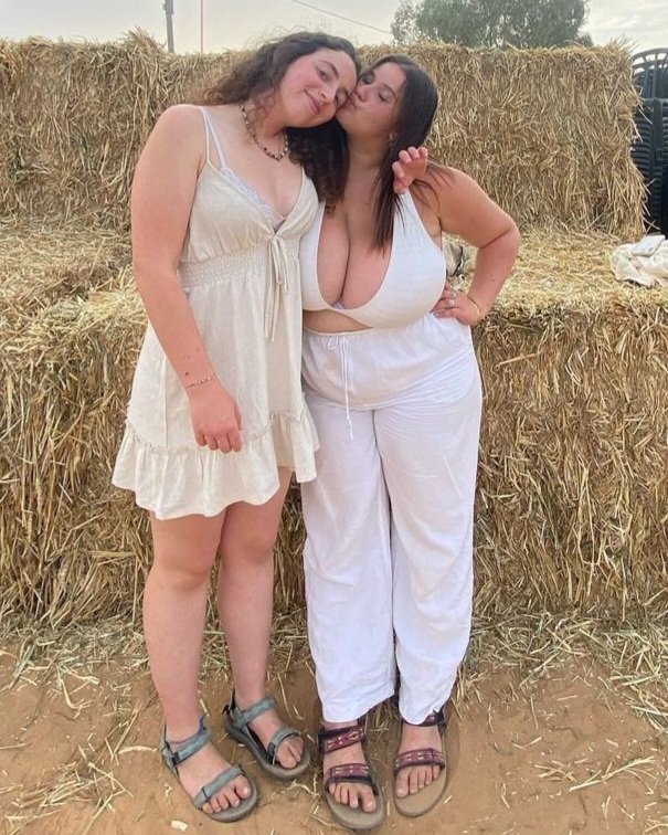 43ed0c719917e885838a 13