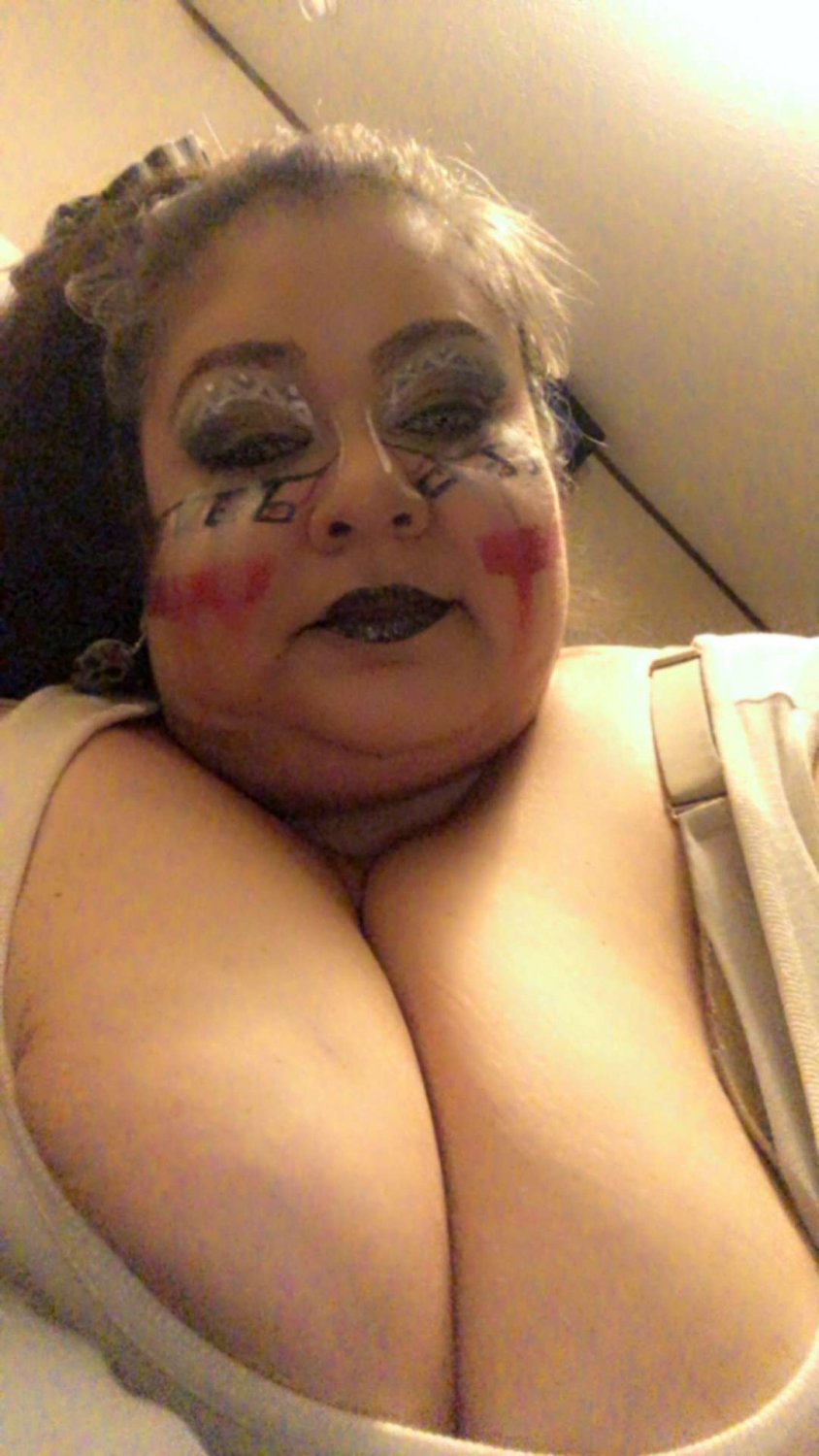 Bia Tirado Proudly Shows Her Big Tits 5