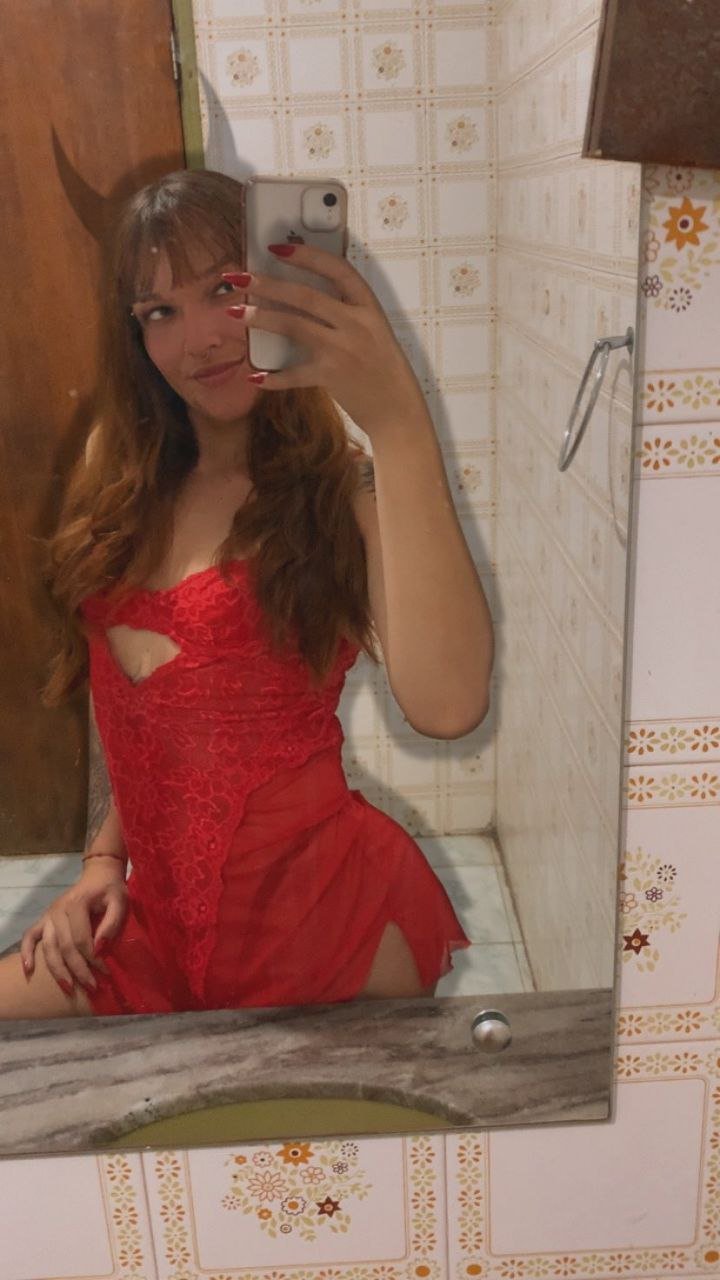 TSジェイディフォックスが情熱的アナルを楽しむ 2