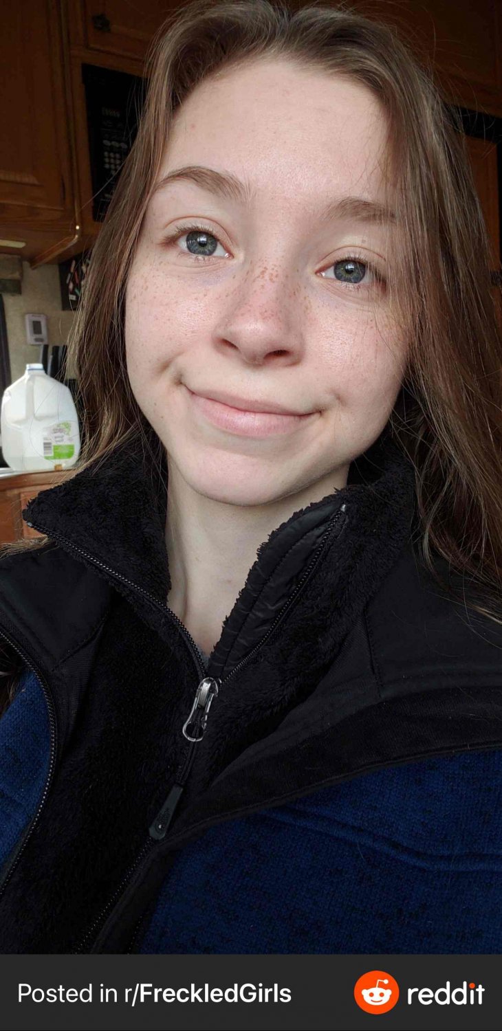 小柄なキューティーがカムで甘い秘部を焦らす 31