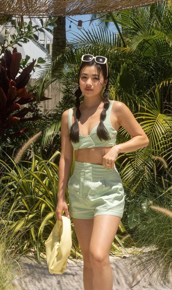 La piccola giapponese che ama stuzzicare la bocca 14