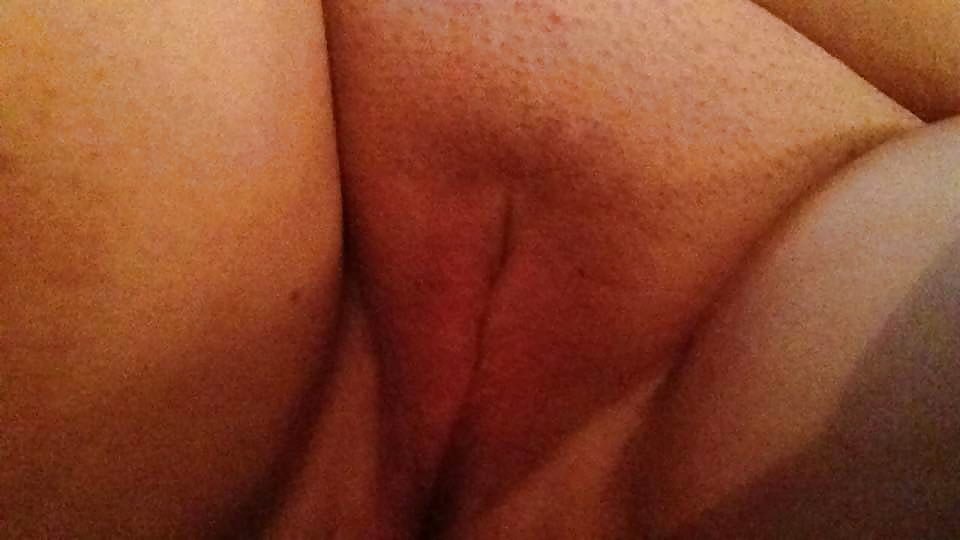 Curvy Queen Shows Off Her Plump Body 13