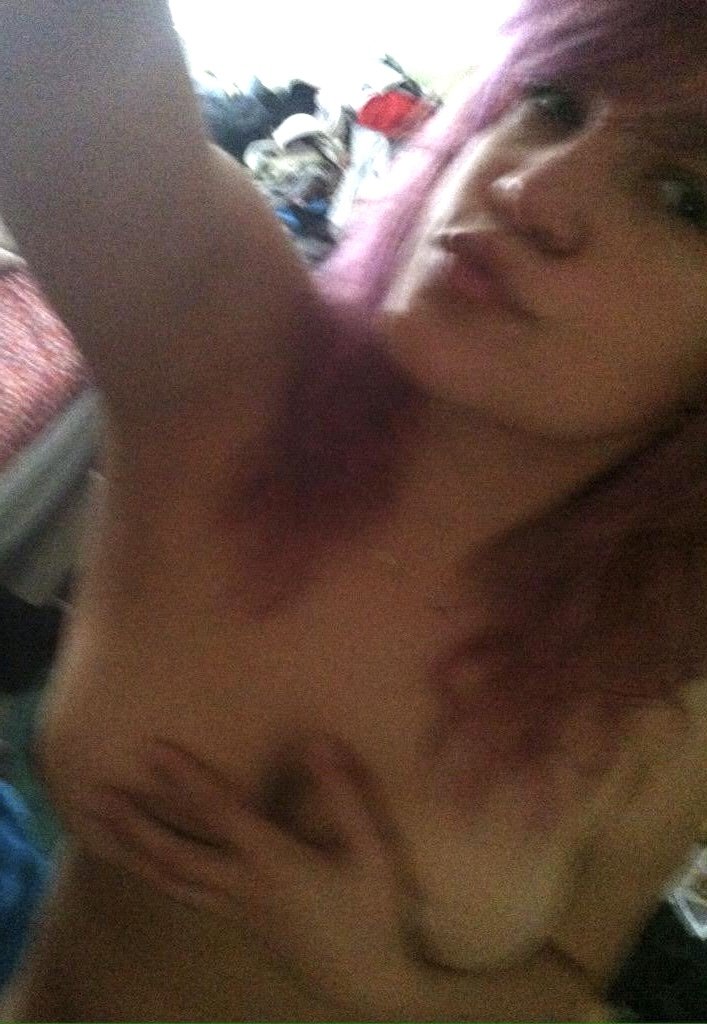Selfie From a Sweet Latina Angel 21