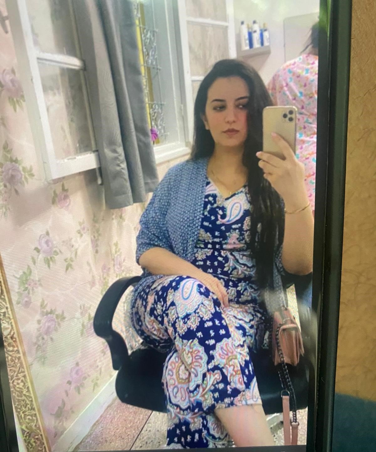 Lassie à poils sombres 3