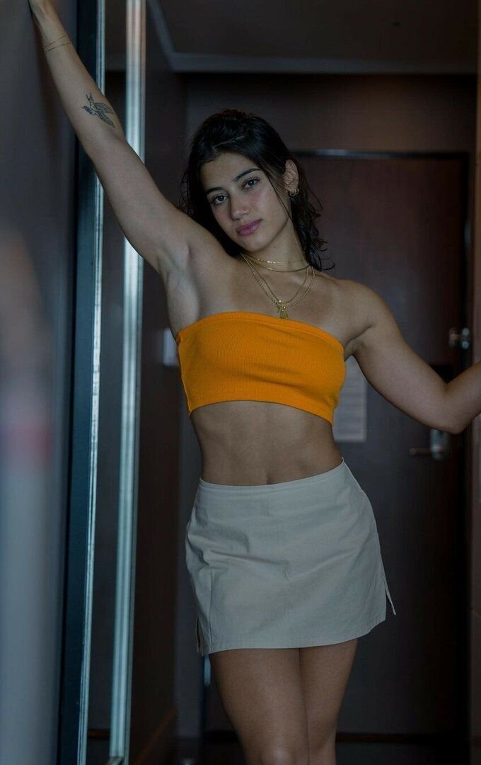 Sara Saffari Çok Seksi Sikilebilir Kum Saati Flörtöz Buttlock Mistresse için Bir Kenar Oturumuna Nasıl Direnemezsiniz? 22