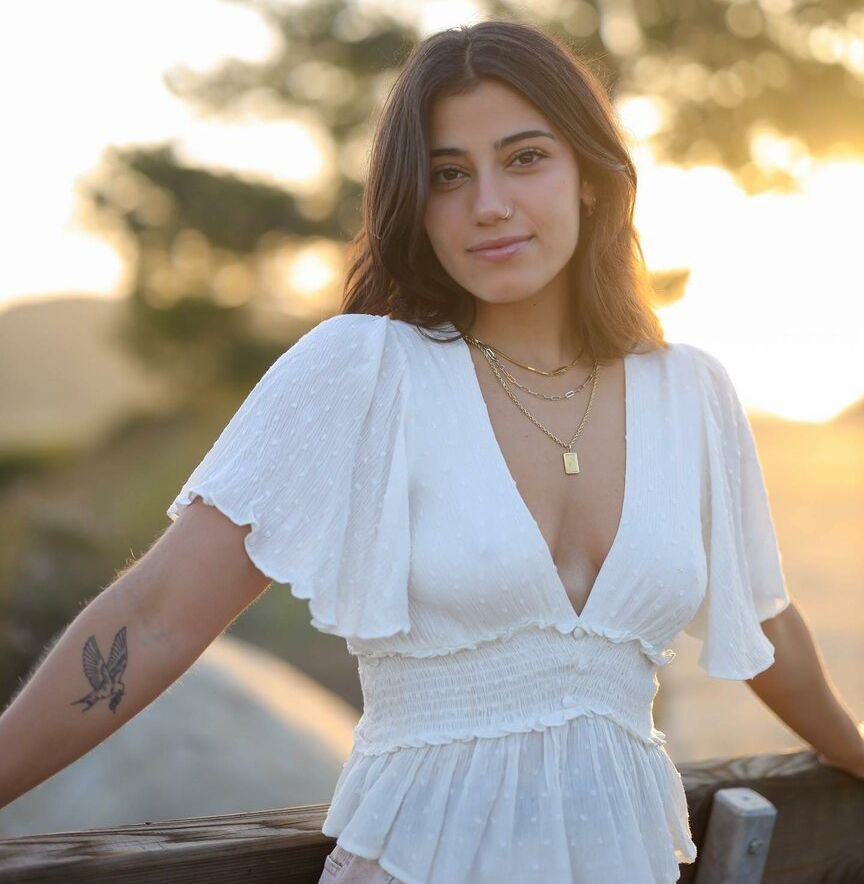 Sara Saffari Çok Seksi Sikilebilir Kum Saati Flörtöz Buttlock Mistresse için Bir Kenar Oturumuna Nasıl Direnemezsiniz? 52