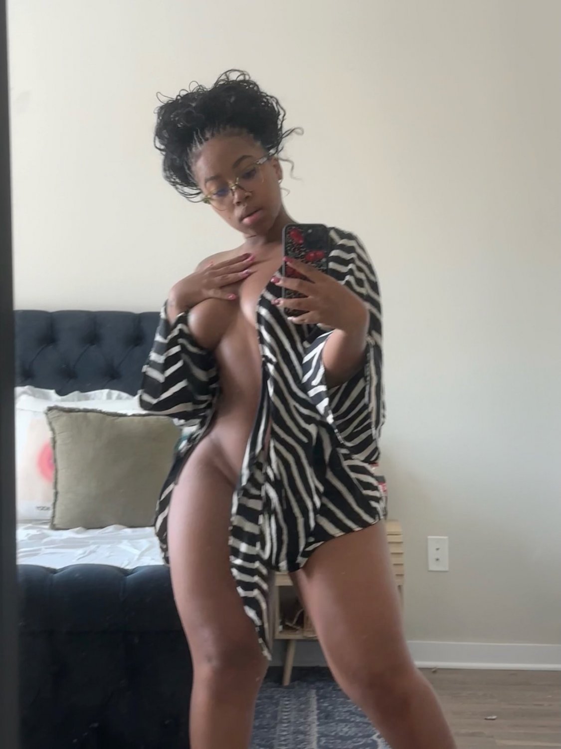 F933DCEB-A049-4408-87E6-A4A7325FC4D9 4