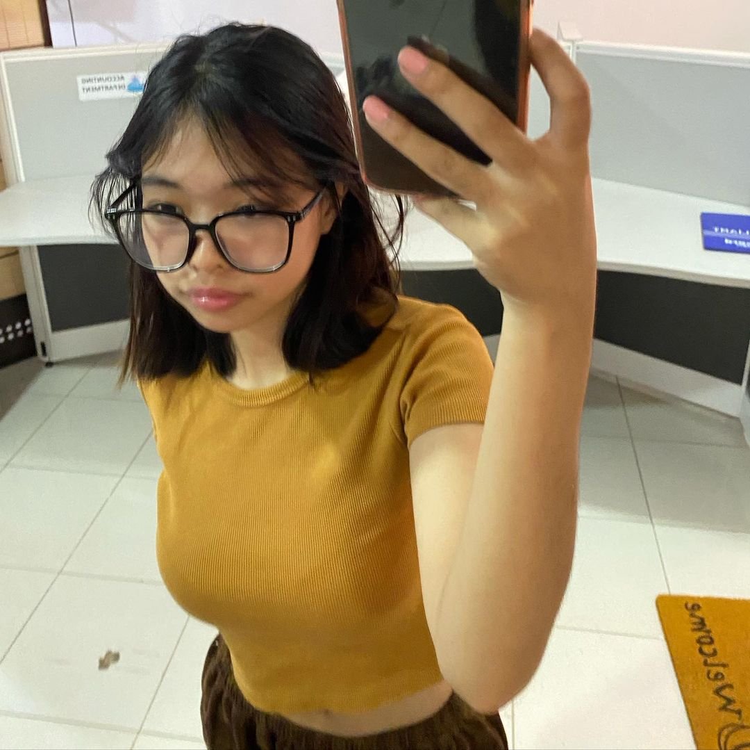 filippina 19