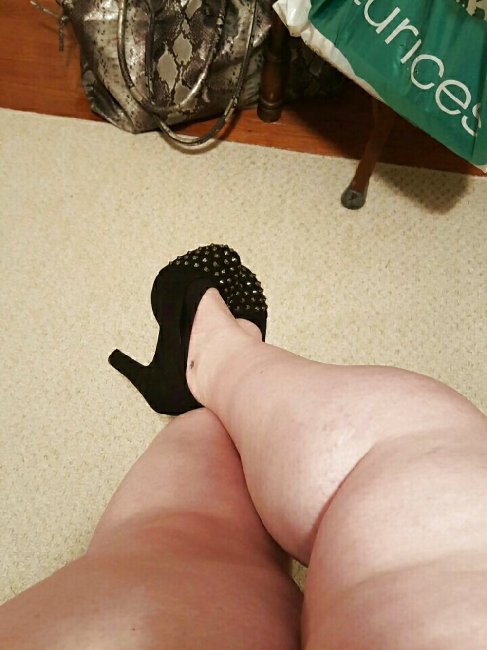 BBW Selfie Queen Puts Her Curves On Display 8