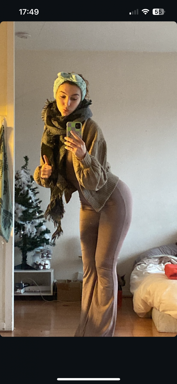 Großes Ass Flittchen 17