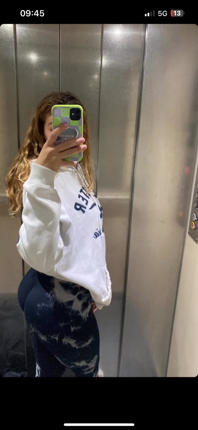 Großes Ass Flittchen 20
