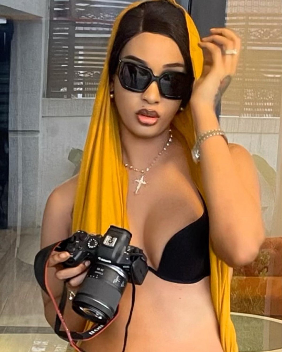 Thick Curvy Queen Yolo Teases Her Fans Online 8