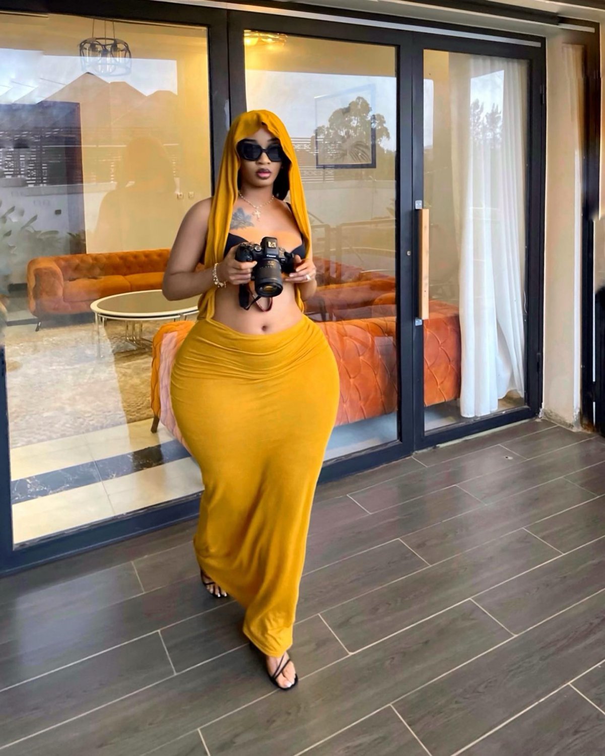 Thick Curvy Queen Yolo Teases Her Fans Online 12