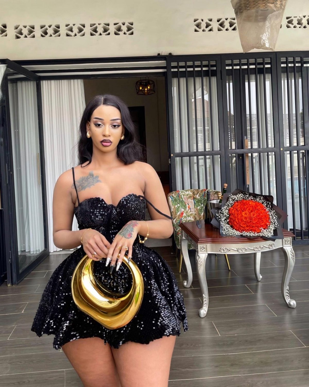 Thick Curvy Queen Yolo Teases Her Fans Online 15