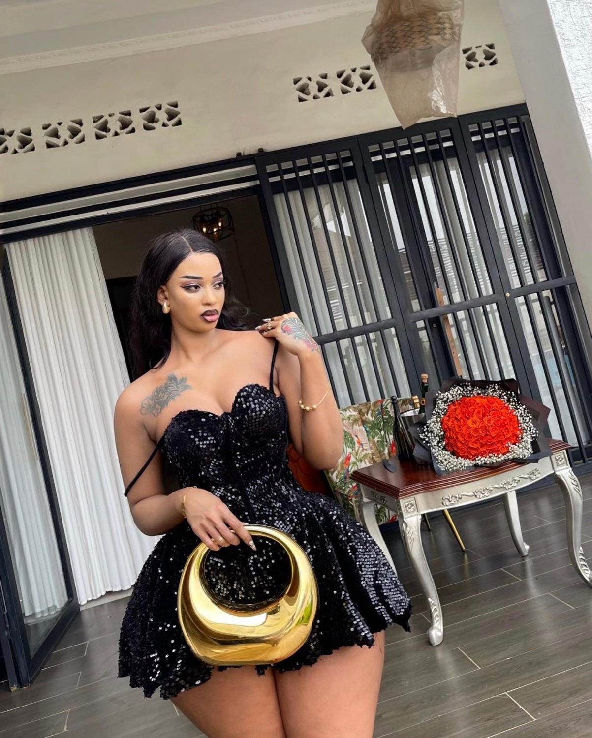 Thick Curvy Queen Yolo Teases Her Fans Online 16