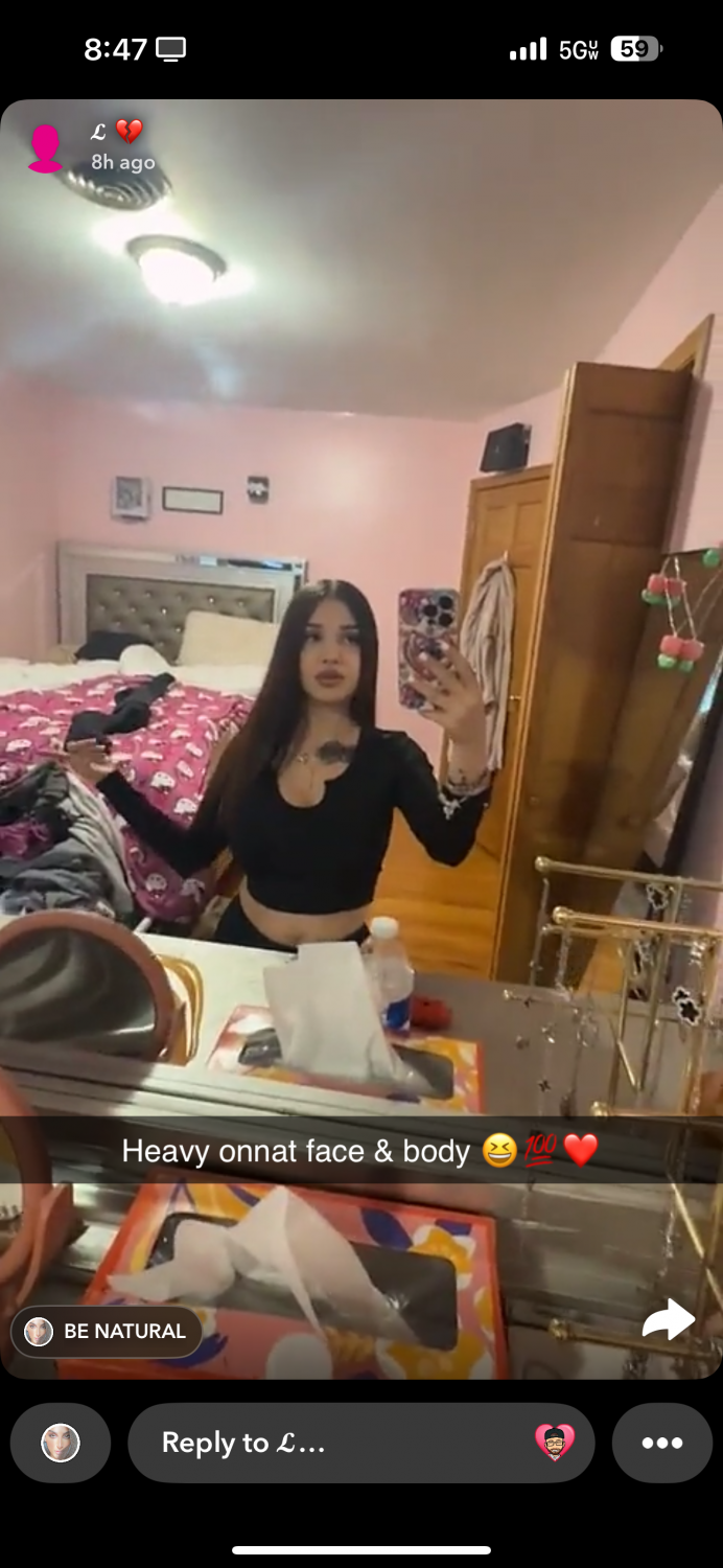 Baby puttana teen ama il cazzo. DM per cartella. Dm per 10 minuti di sextape $$$ 23
