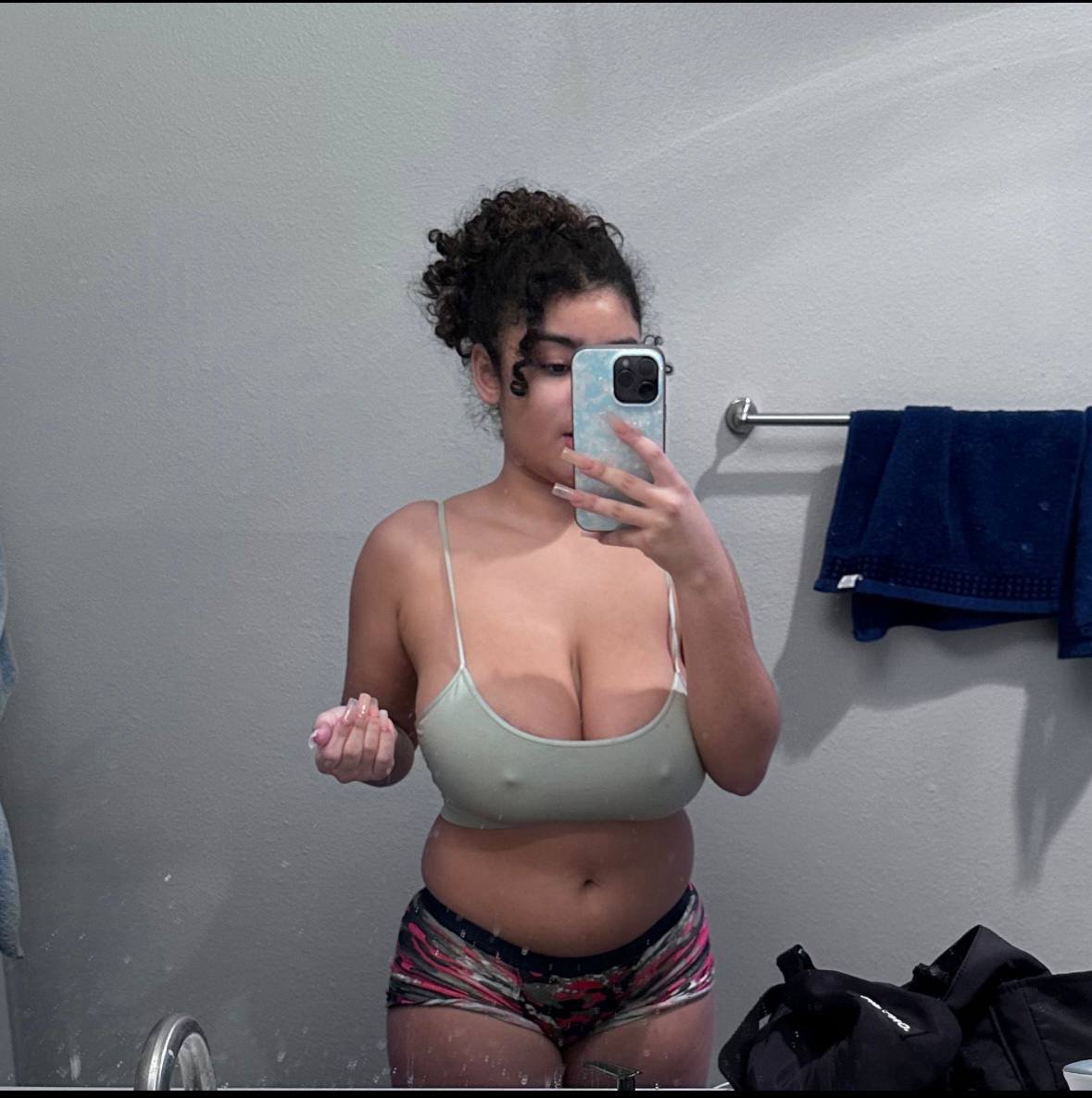 Thick Ebony Nerd Babe In Glasses Gets Wild 45