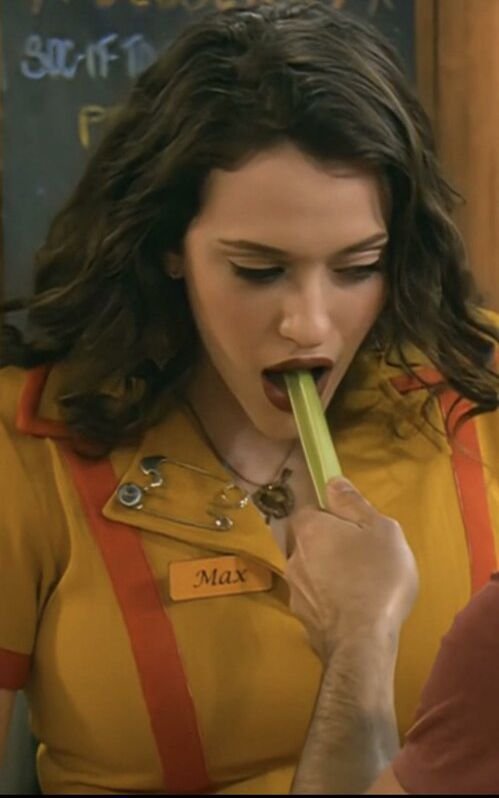 Kat Dennings Big Honey Knockers Are Begging To Be TittyFucked 🤤🥵🤤🥵 32