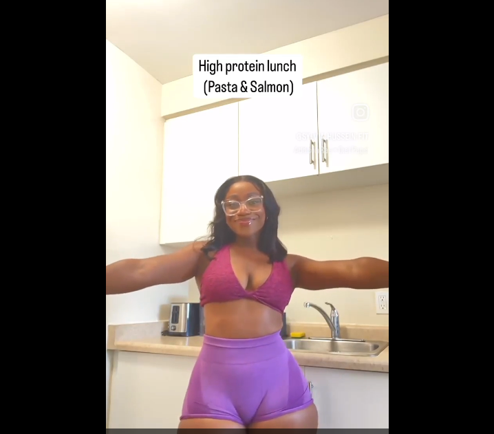 Spicy Latina Sucking And Dripping In The Kitchen 2