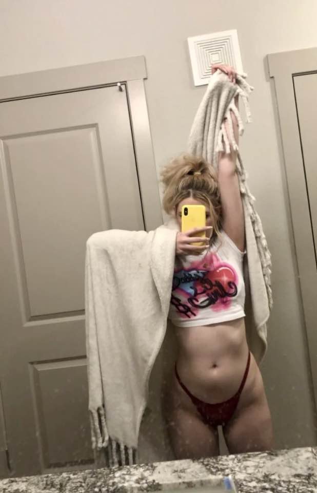 Ciasna puszczalska jasnowłosa PAWG "Secret R." (24F Arizona, USA) wyciekły akty 29