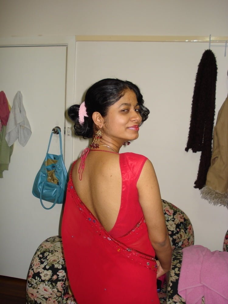 Sri Lankan Beauty Gets Frisky On Cam 28