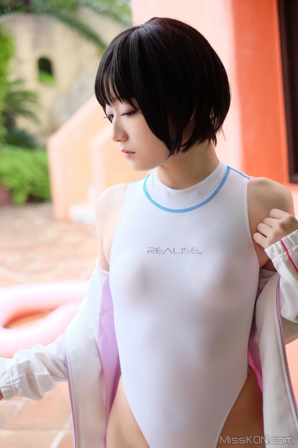 Akane Fukami Poses In Tight Swimsuits And Pantyhose Fantasy 14