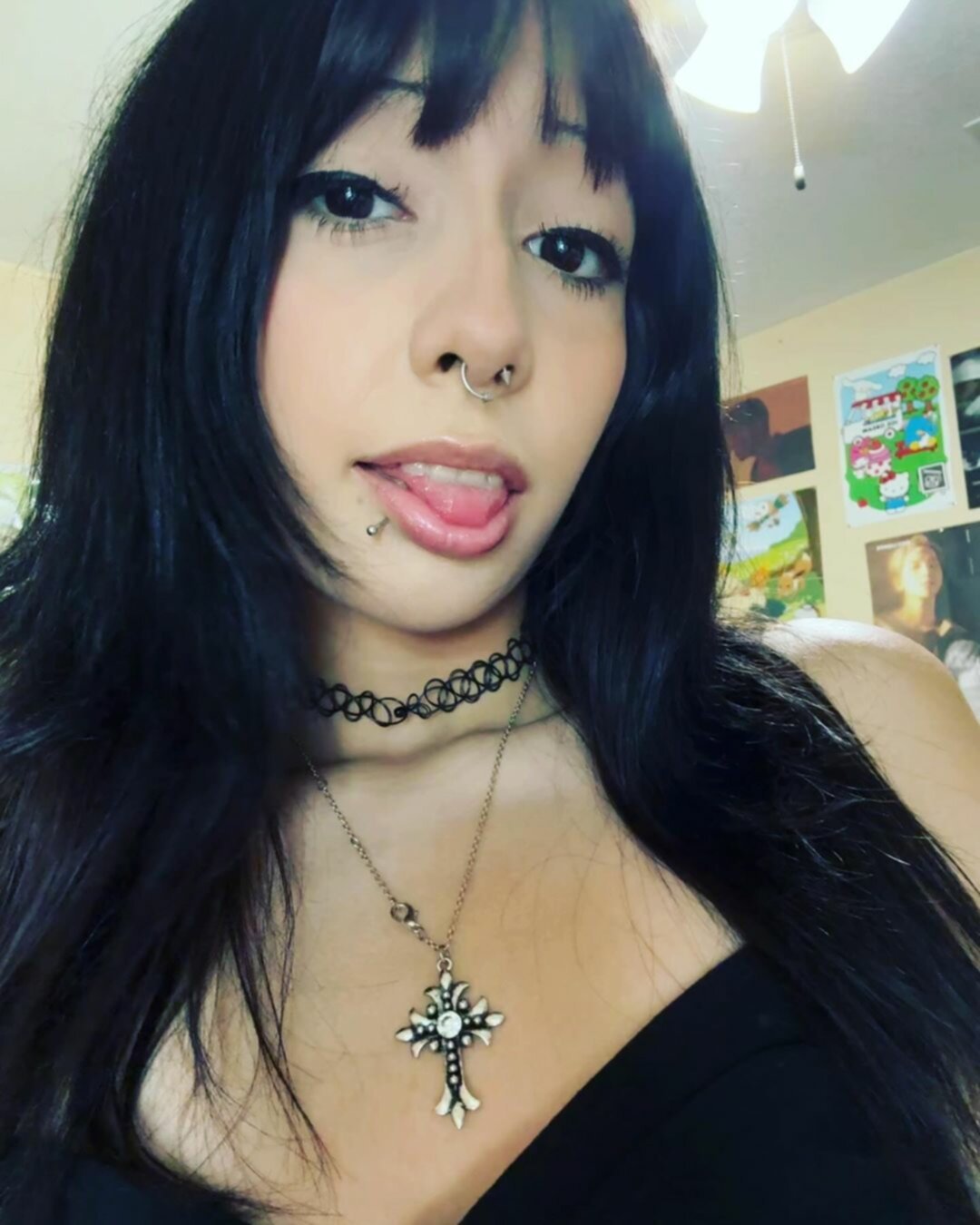 Ashley 1