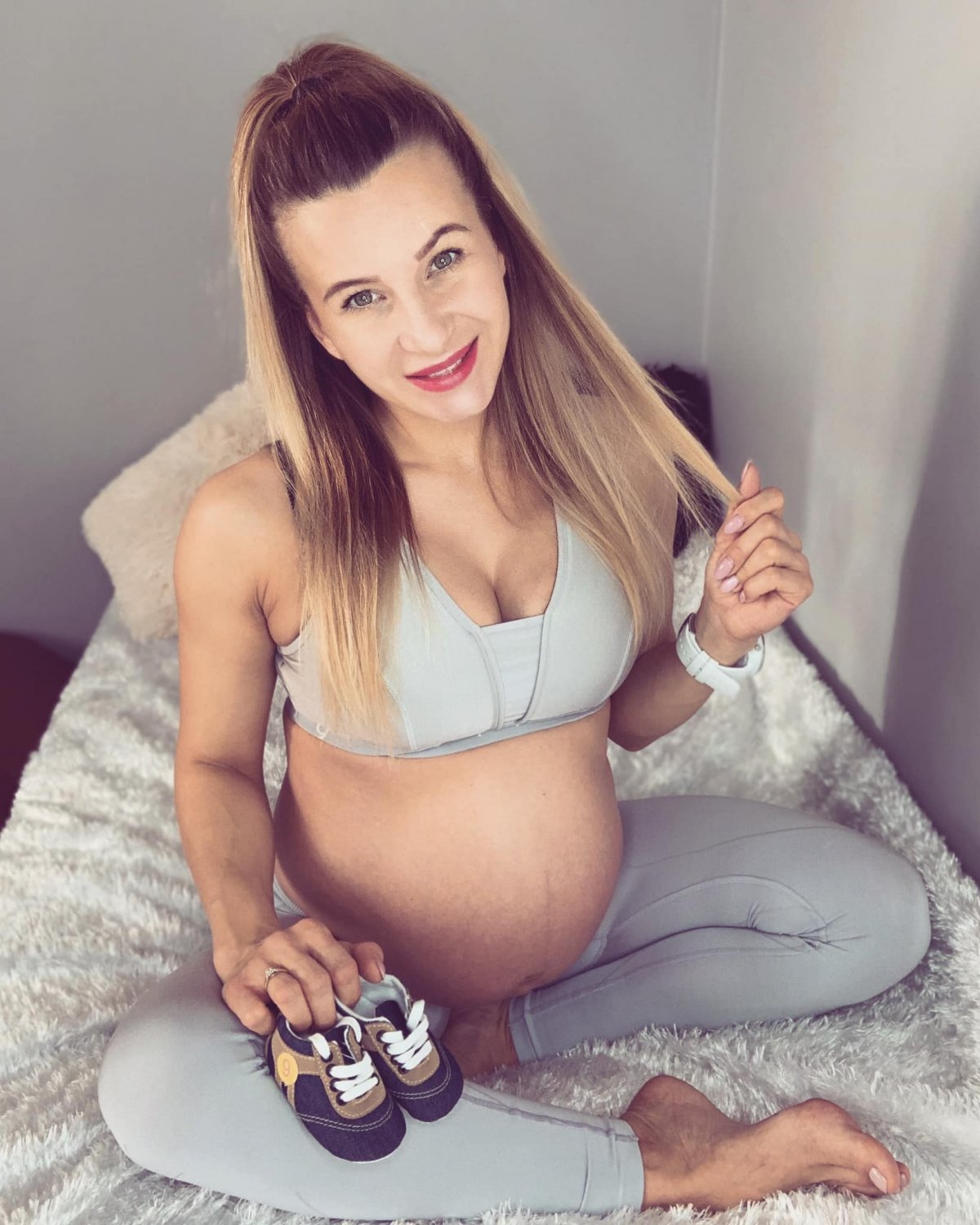 Pregnant Polish PAWG Gets Wrecked In All Directions 3
