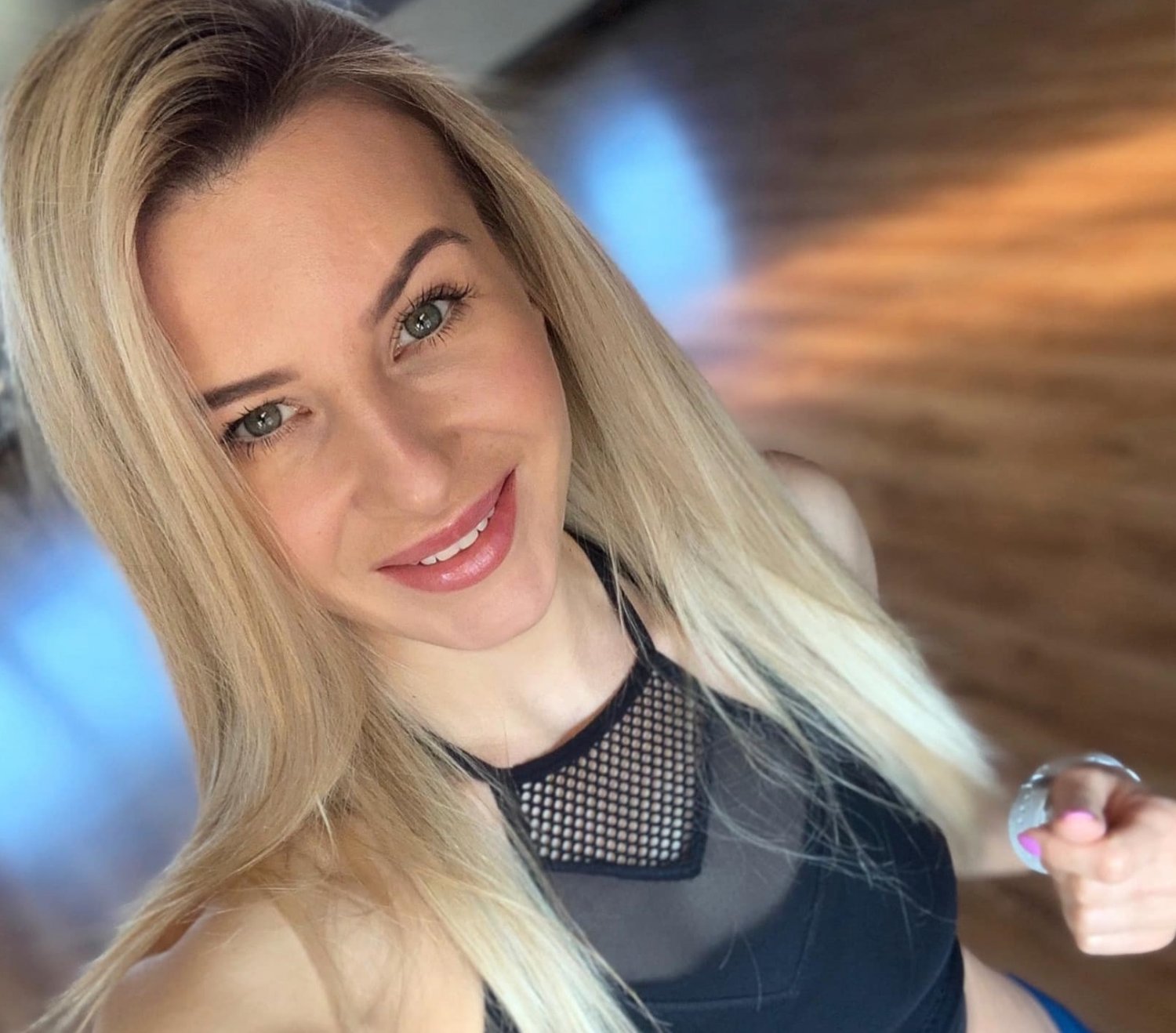 Pregnant Polish PAWG Gets Wrecked In All Directions 4