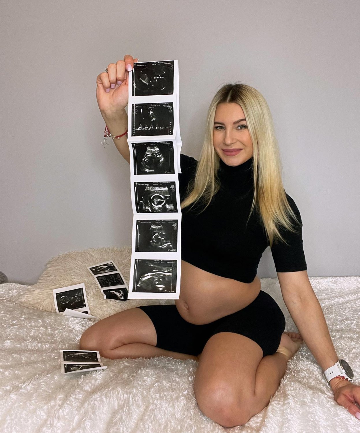 Pregnant Polish PAWG Gets Wrecked In All Directions 11