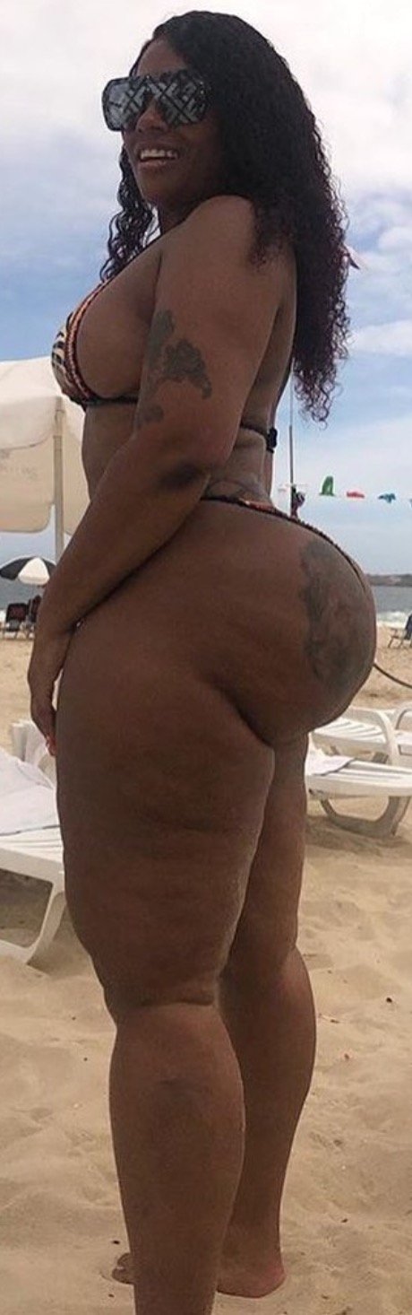 Bikini Booty Queen Brings That Cherokee Heat 9