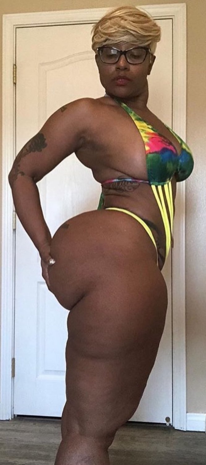 Bikini Booty Queen Brings That Cherokee Heat 12