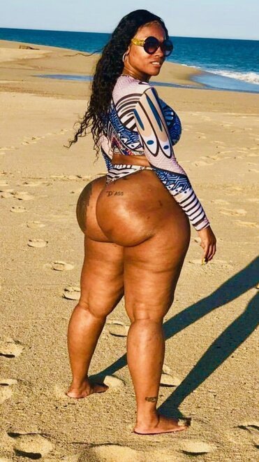 Bikini Booty Queen Brings That Cherokee Heat 37