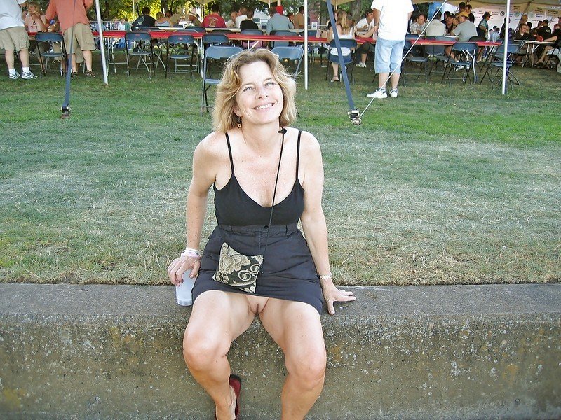 Abby scopre tutti la sua vagina 7