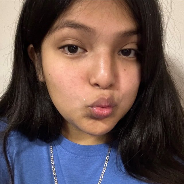 Gabby mini nastoletnia latawica zerżnięta 1