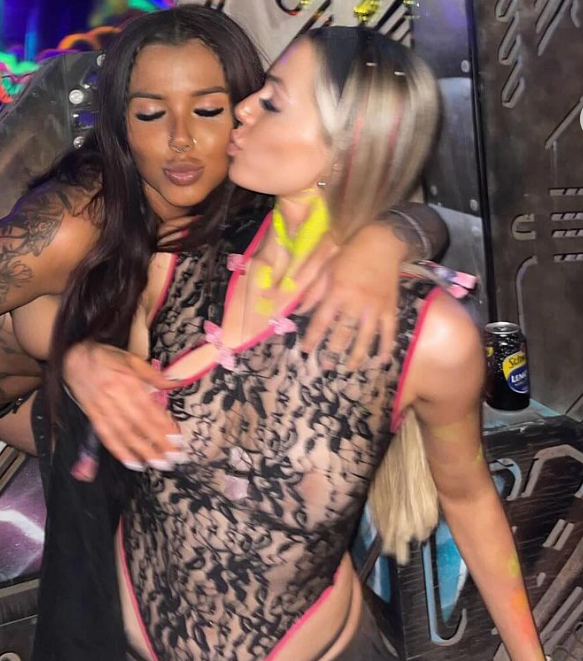 Aussie Insta Lovebirds Fuck in Lingerie Action 3