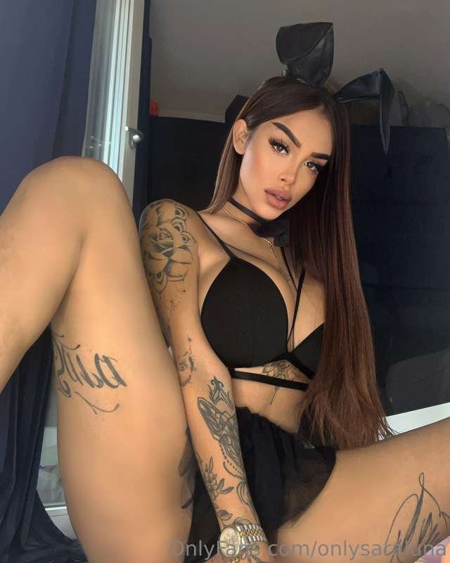 Tattooed TS’ Big Tits Shine in Lingerie Fuck 45