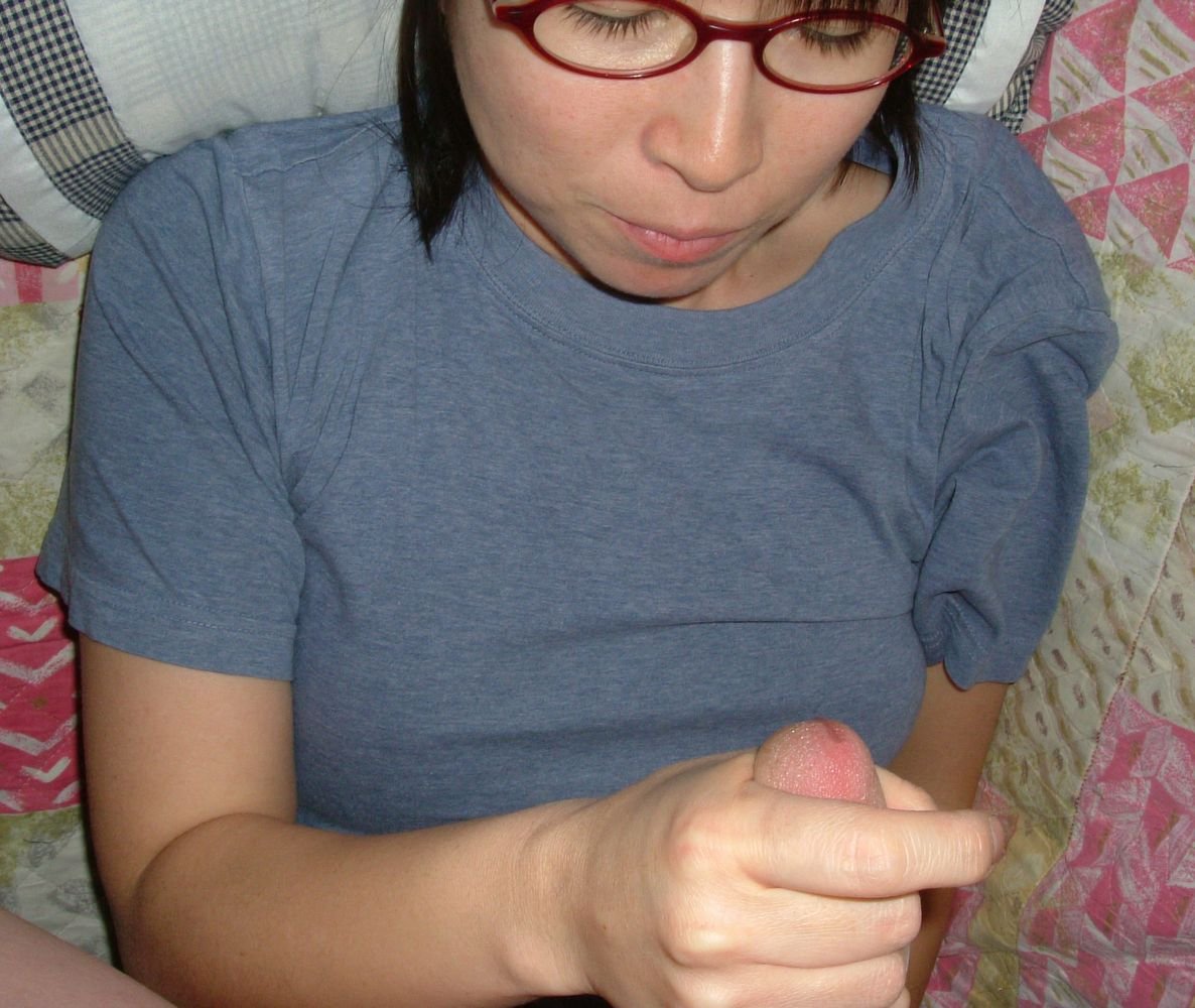 Saki sehnt sich nicht danach, dass ihre Freunde oder Kollegen sie beim Penislutschen oder bei Gesichtsbehandlungen erwischen 3