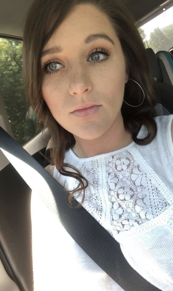 Mallory S. è una grassa stronza sposata del KY 8