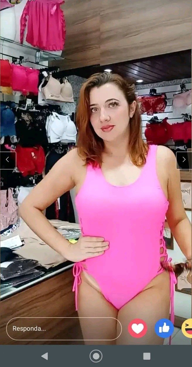 Dona de loja gostosa demais 21